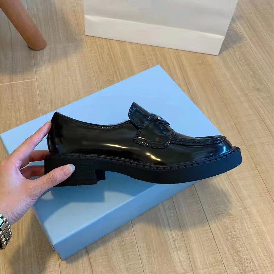 Mocasines de tacón grueso bajo para mujer