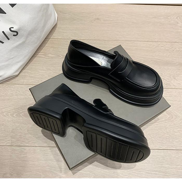 Mocasines con plataforma estilo colegial para mujer