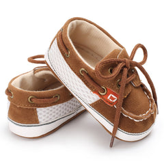 Mocasines náuticos bicolor con cordones para bebé niño, Marrón