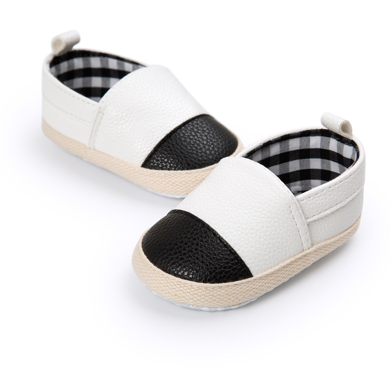 Mocasines bicolores brillantes para bebé niña