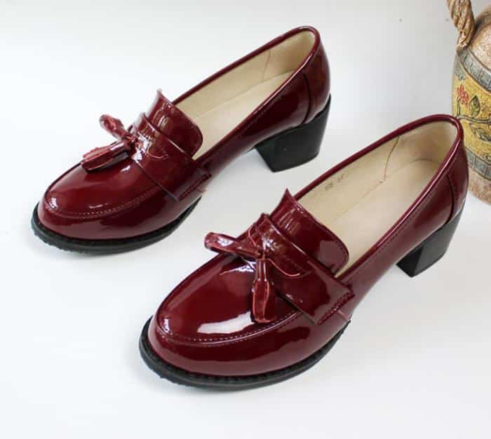 Mocasines de cuero con tacón medio para mujer