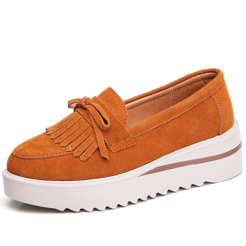 Mocasines de ante con plataforma compensada