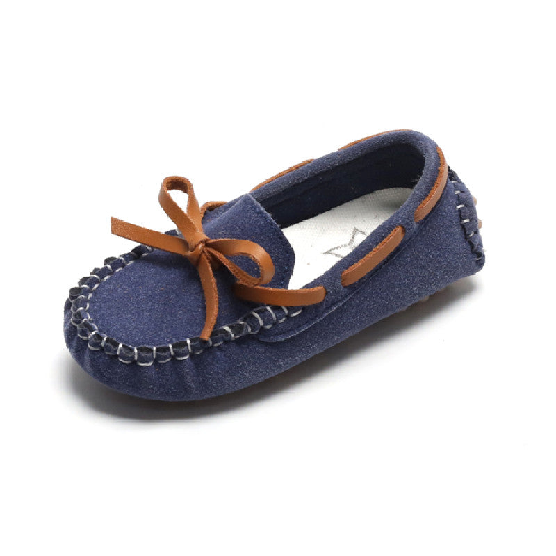 Mocasines de ante con lazo marrón para niños