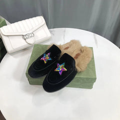 Mule forrada de mujer con estrellas bordadas y terciopelo, Negro terciopelo