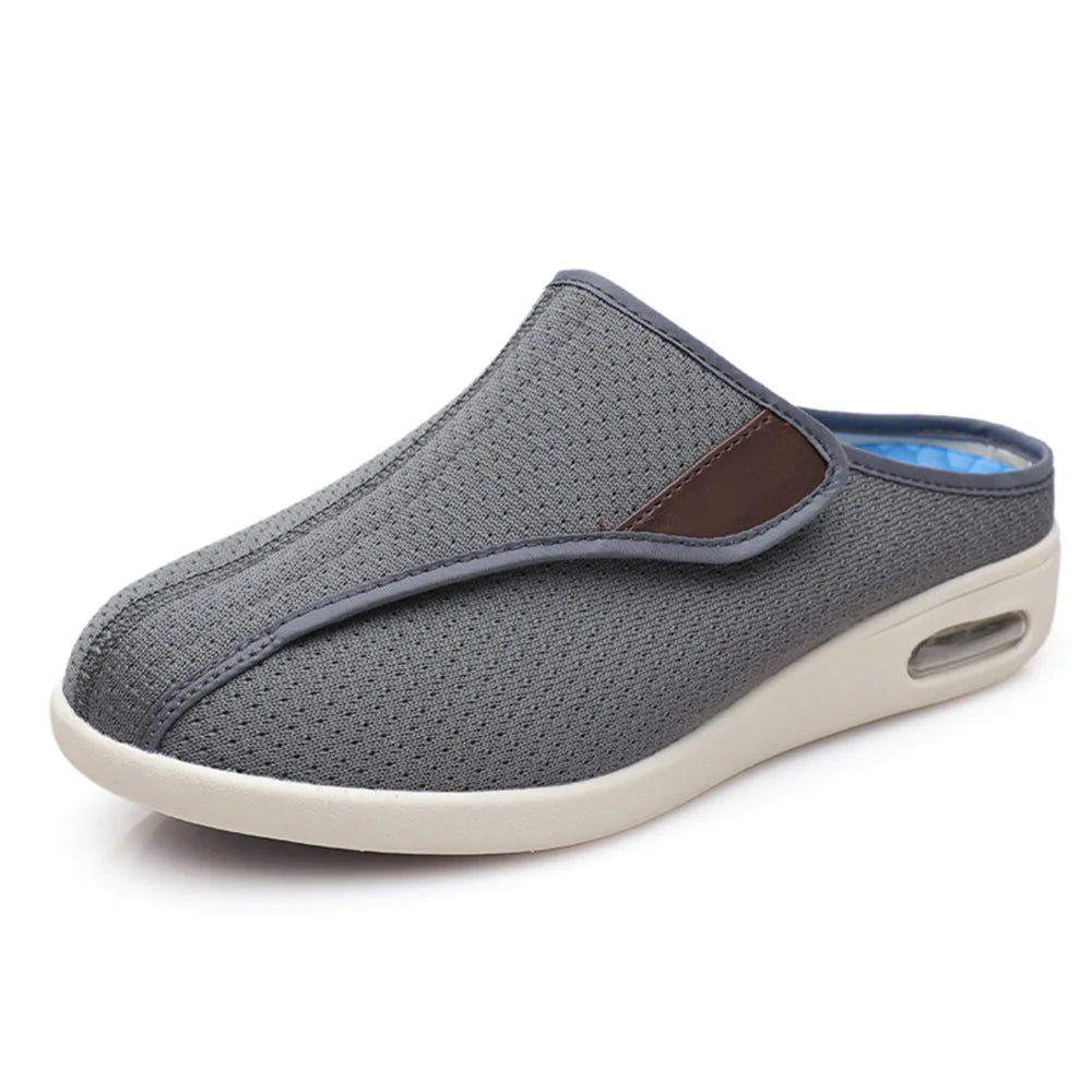 Mules ortopédicos con velcro en malla transpirable, color azul marino, vista frontal