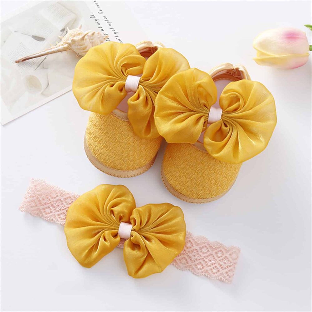 mocasín bebé amarillo