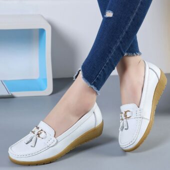 Mocasines con borlas de inspiración náutica para mujer