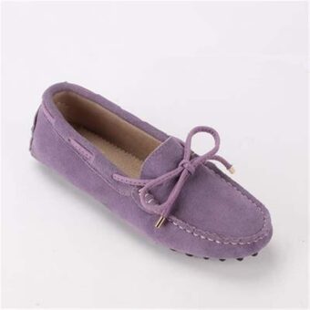 Mocasines cómodos con tachuelas para mujer