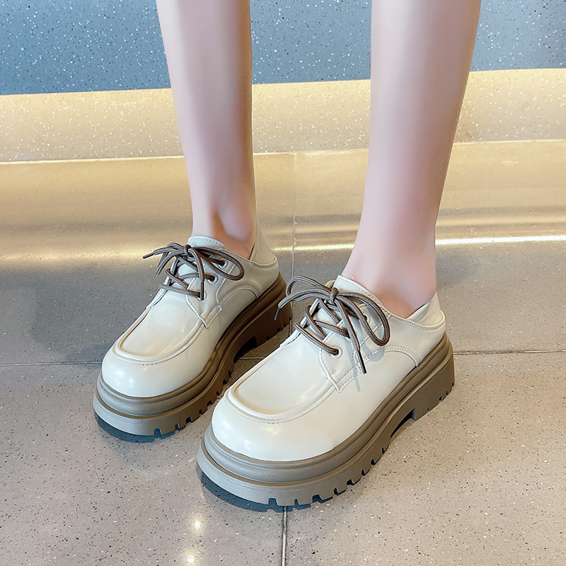 Mocasines de plataforma con cordones para mujer • Tusmocasines