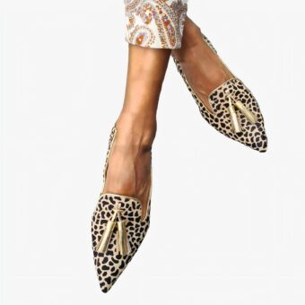 Mocasines puntiagudos de mujer con estampado de leopardo y borlas